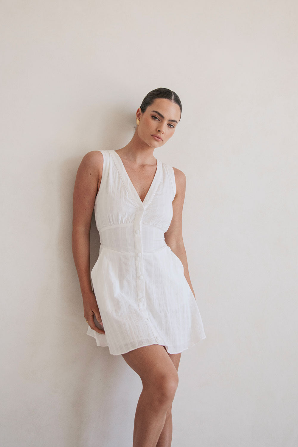 Robe Courte Sans Manches Wet Seal - Taille M, Noir Et Blanc, Occasion En Très Bon état