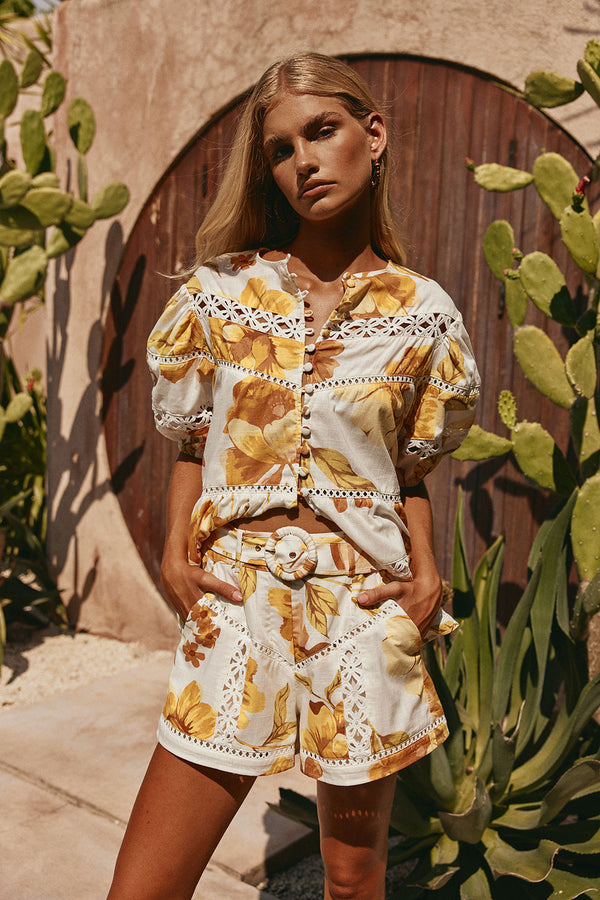 White Agalia Floral Print Belted Jara Shorts