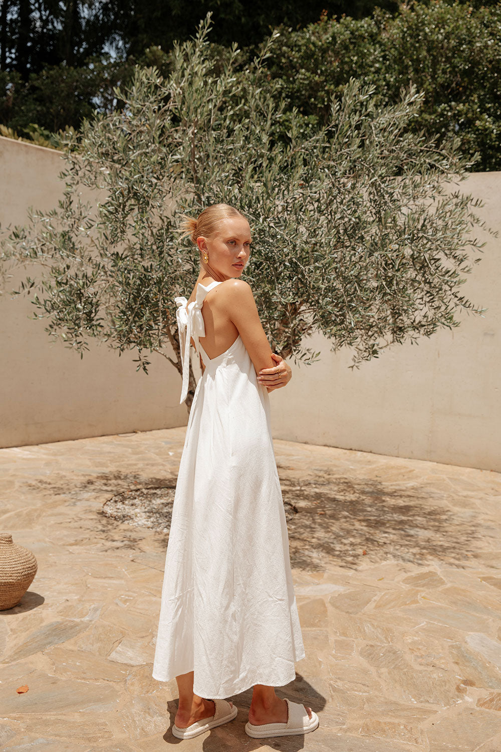 White Empire V Neck Tie Back Maxi Dream Dress