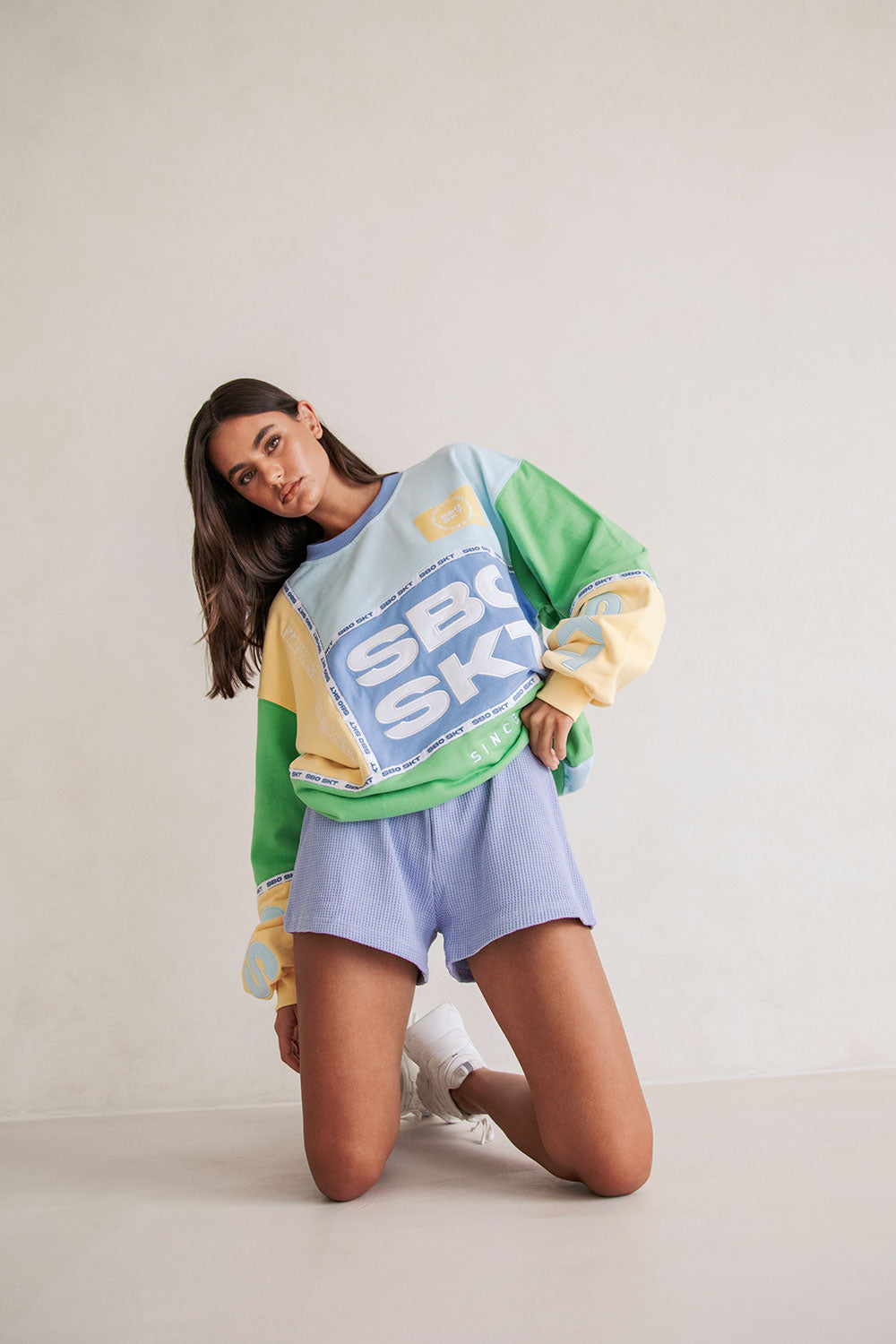 Hourglass Oversized Vintage Sweater - Blue Yellow Green