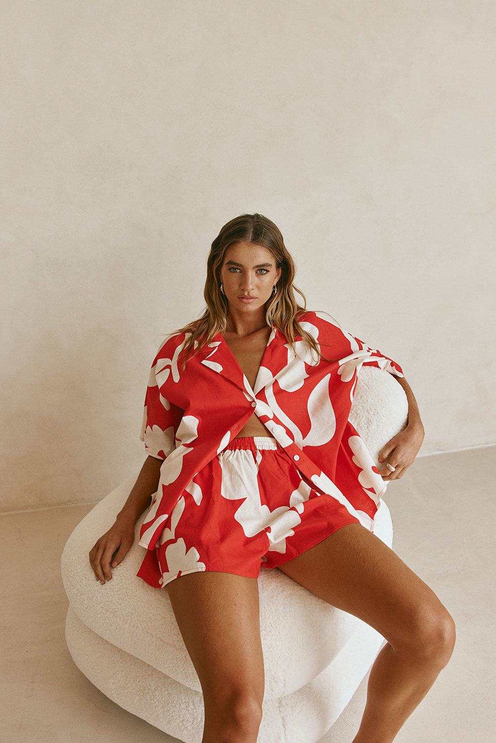 Red Sweet Caroline White Floral Elastic Karter Shorts