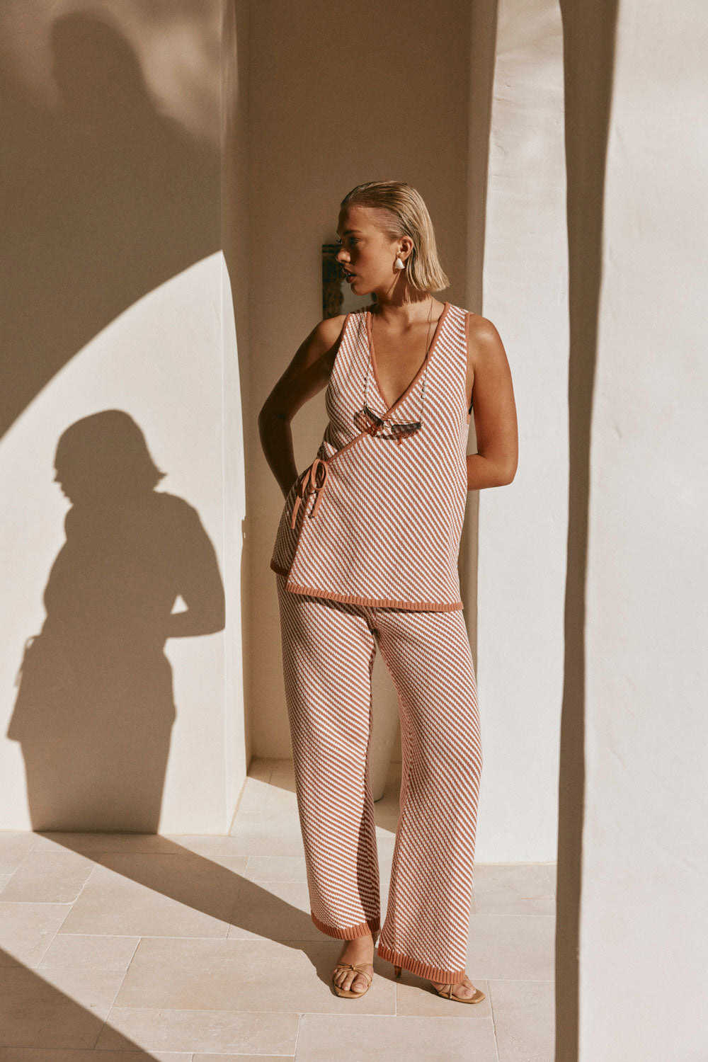 White and Coral Orange Stripe Wrap Billy Top