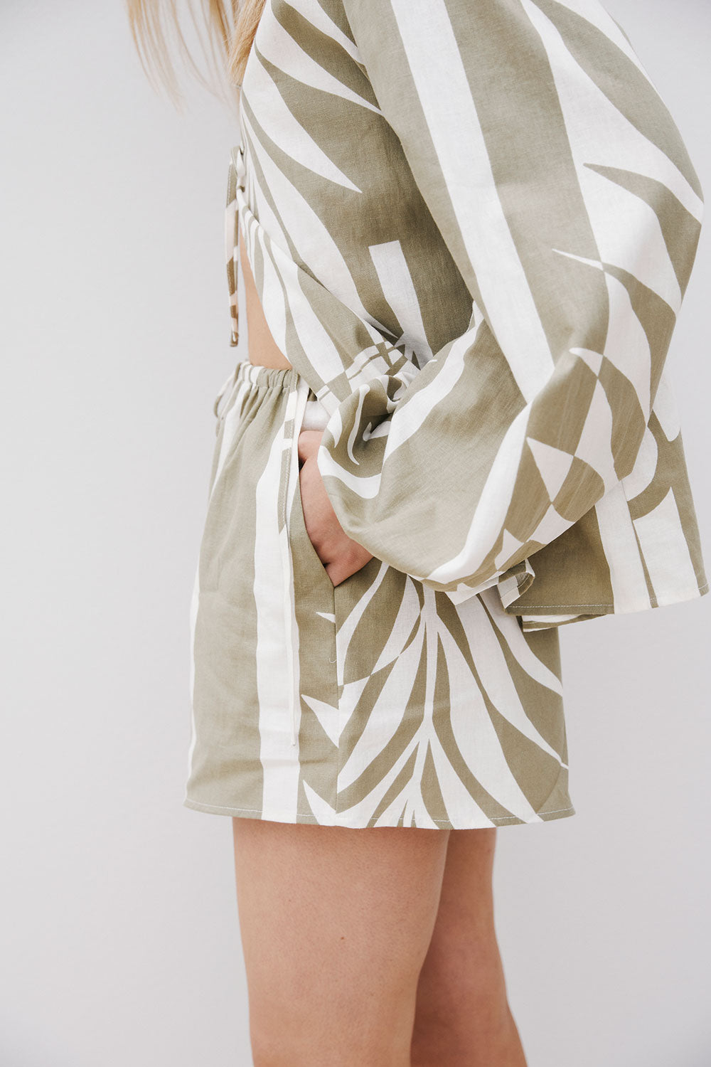 Palm Green Elastic Drawstring Berkley Shorts