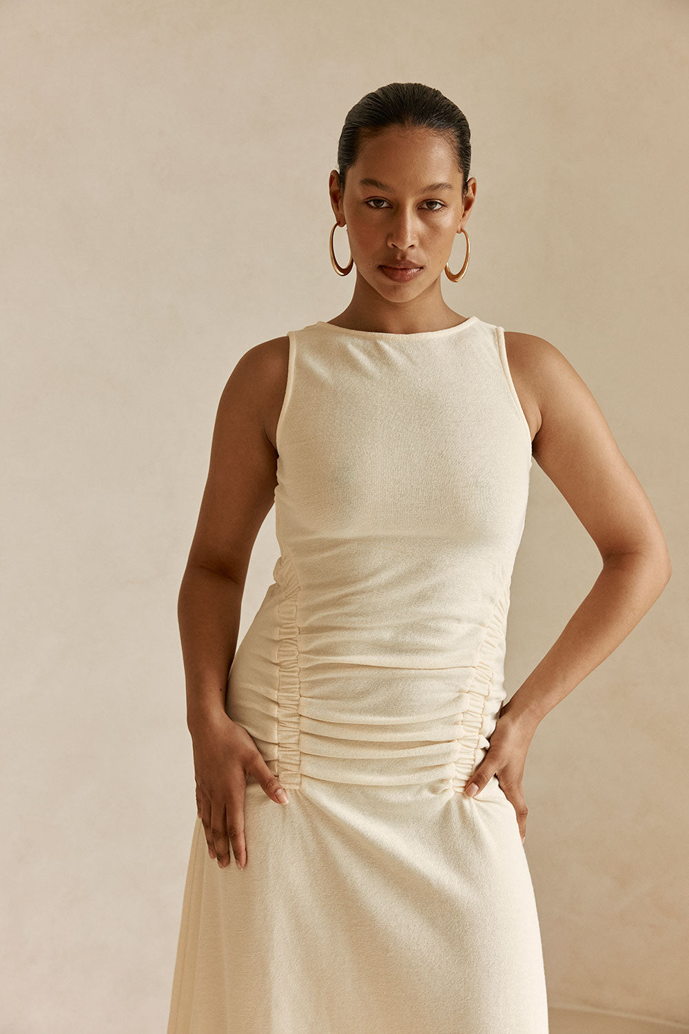 スーツ・フォーマル・ドレス ema Cream Ruched Maxi Ema Dress – SABO