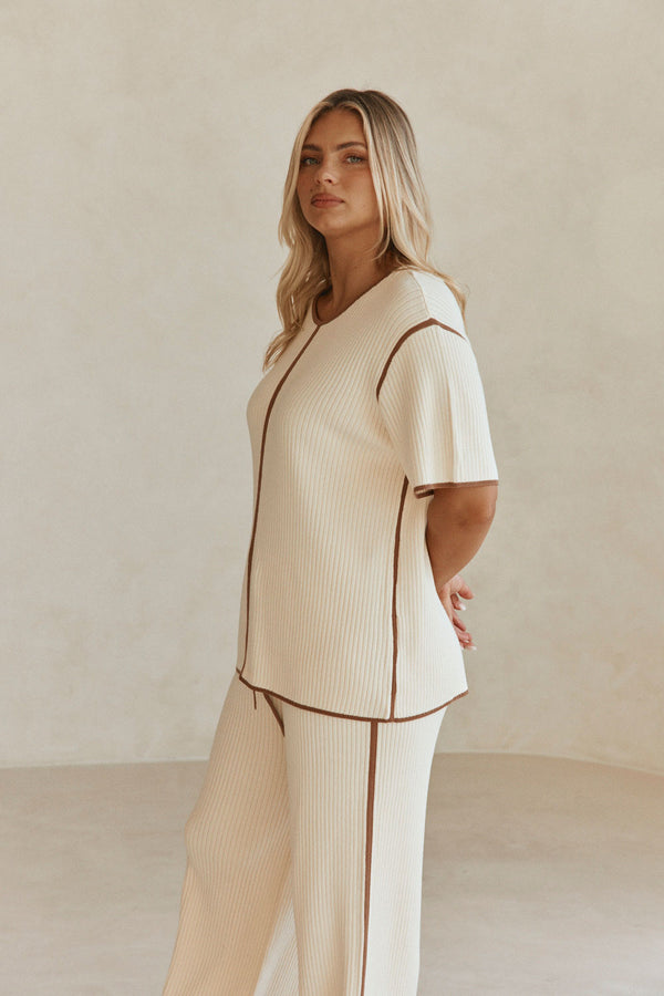 Off White Ribbed Boxy Short Sleeve Cinna Top