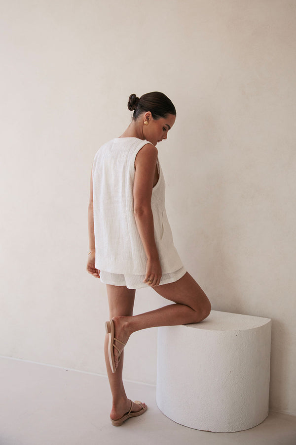 White High Waist Tie Zoriah Shorts