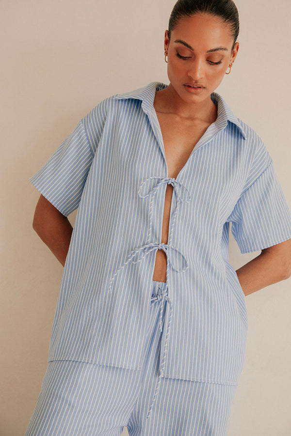 Blue Short sleeve Collar Tie Split Brielle Top