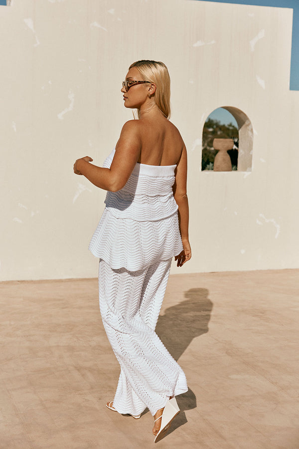 White Wave Knit Strapless Panel Kama Top