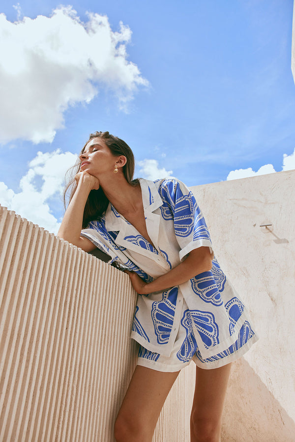 White Seashell Elastic Drawstring Kara Shorts