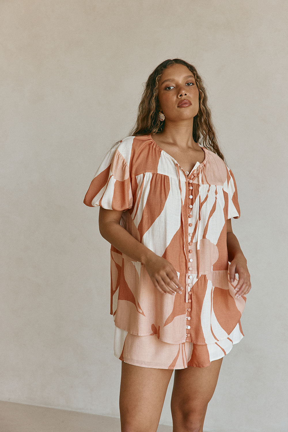 Peach Solanto Print Elastic Drawstring Ales Shorts