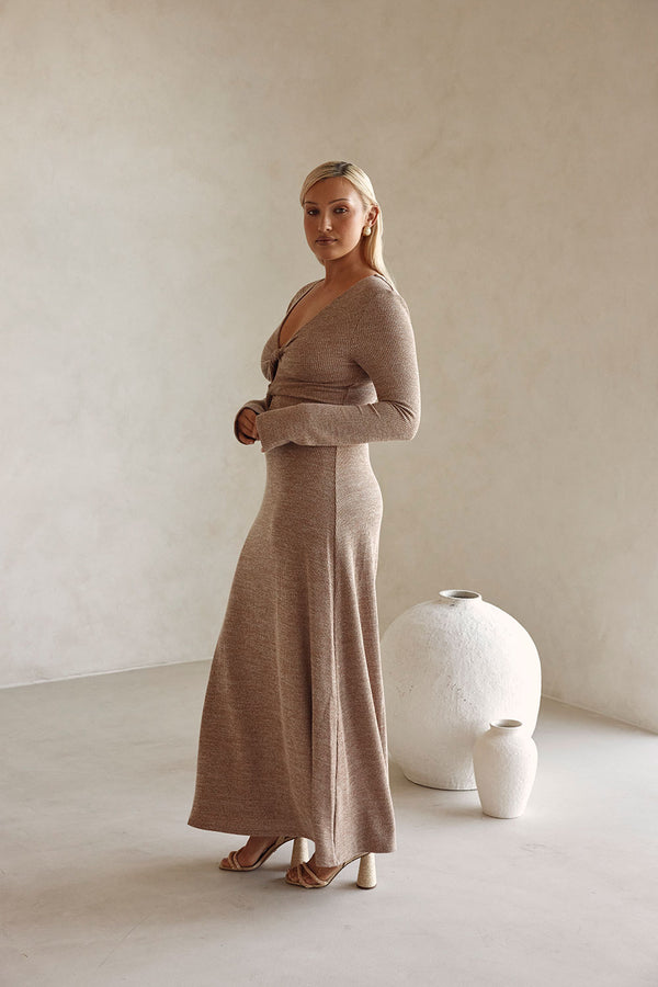 Shop Cosy Autumn / Winter Outfits Online Australia tagged "Maxi Dresses" SABO Shop Cosy Autumn / Winter Outfits Online Australia tagged "Maxi Dresses" SABO