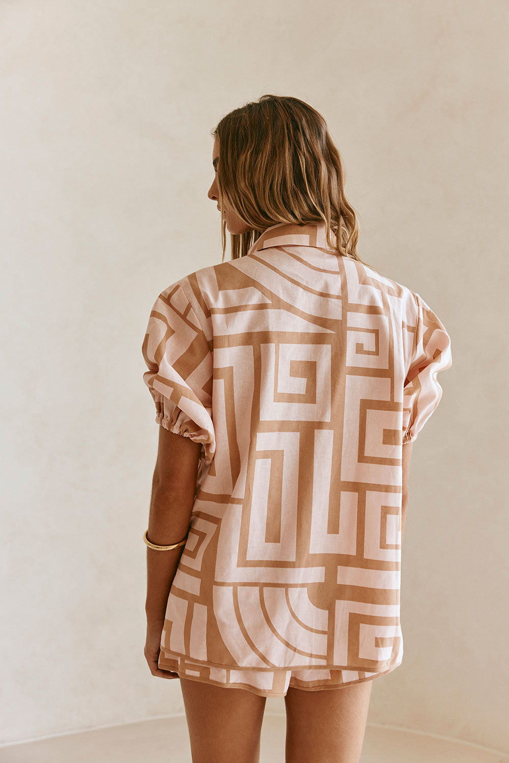 Pink Hellenic Maze Short-Sleeve Button-Up Collared Kira Top