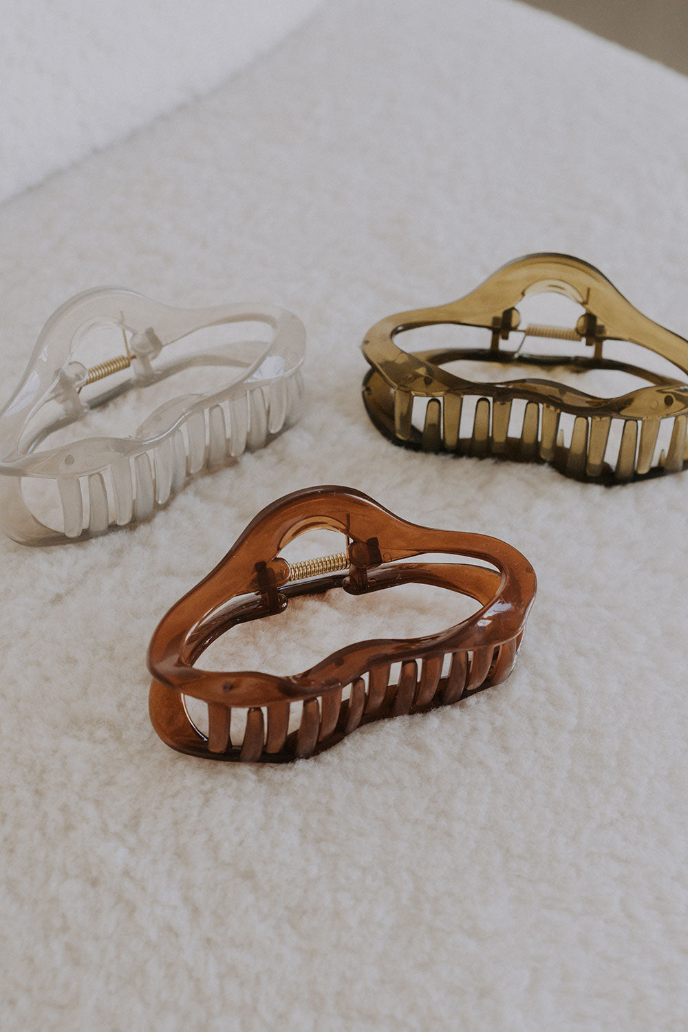 Clear Tea Brown Curvy Savva Claw Clip