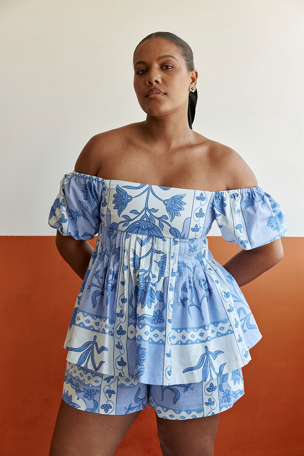 Palais Blue Print Off Shoulder Ruched Florien Top – SABO