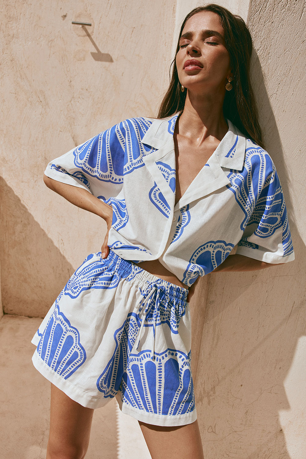 White Seashell Elastic Drawstring Kara Shorts