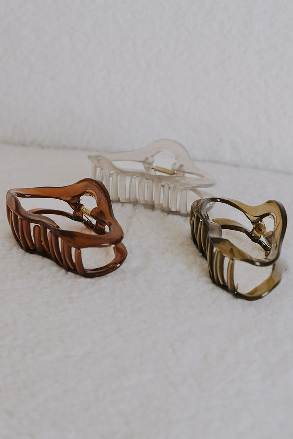 Clear Olive Green Curvy Savva Claw Clip