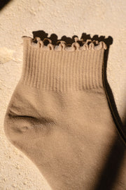 Jordyn Ruffle Socks - Latte