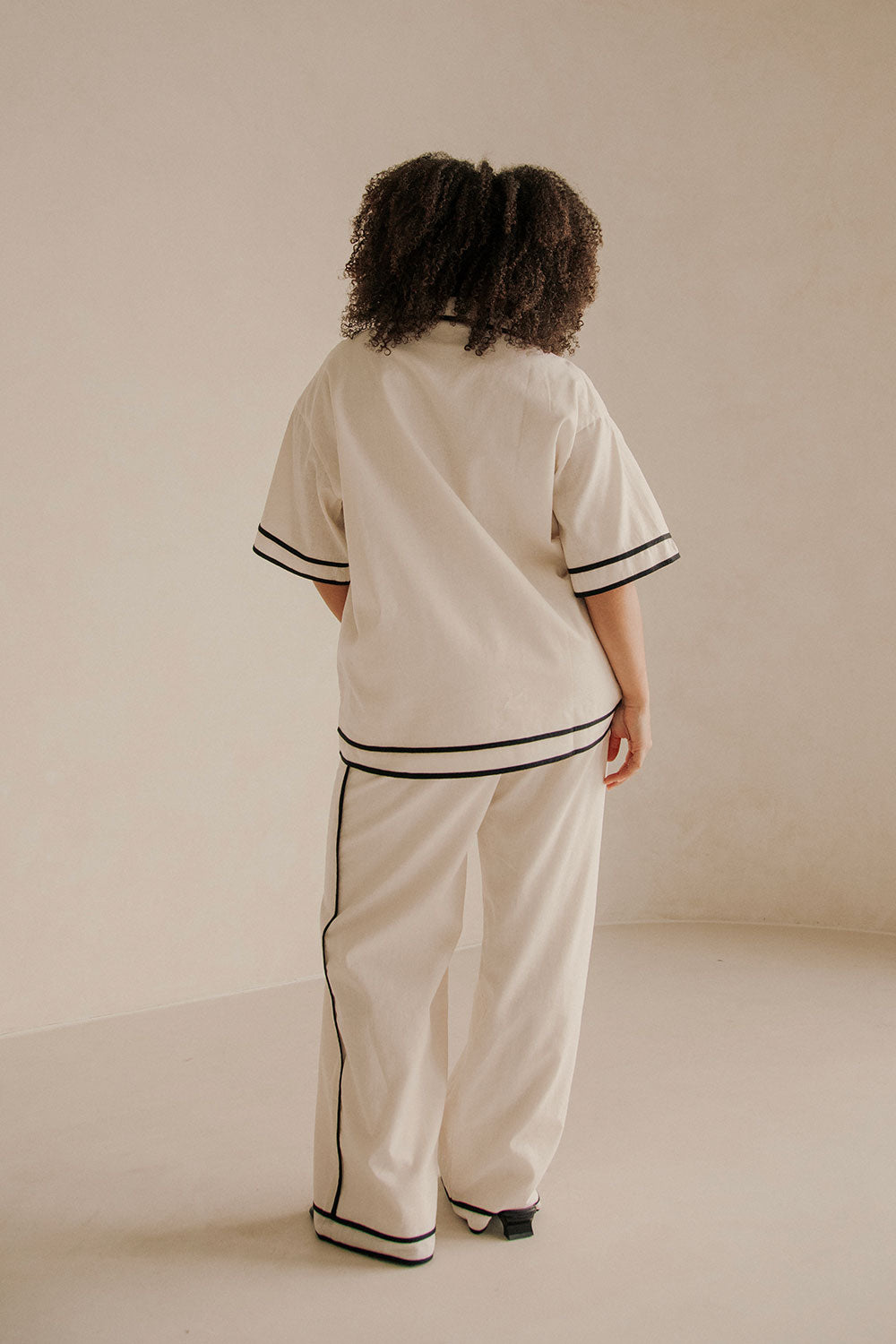 Lively Short Sleeve Tie Top - Cream, Black