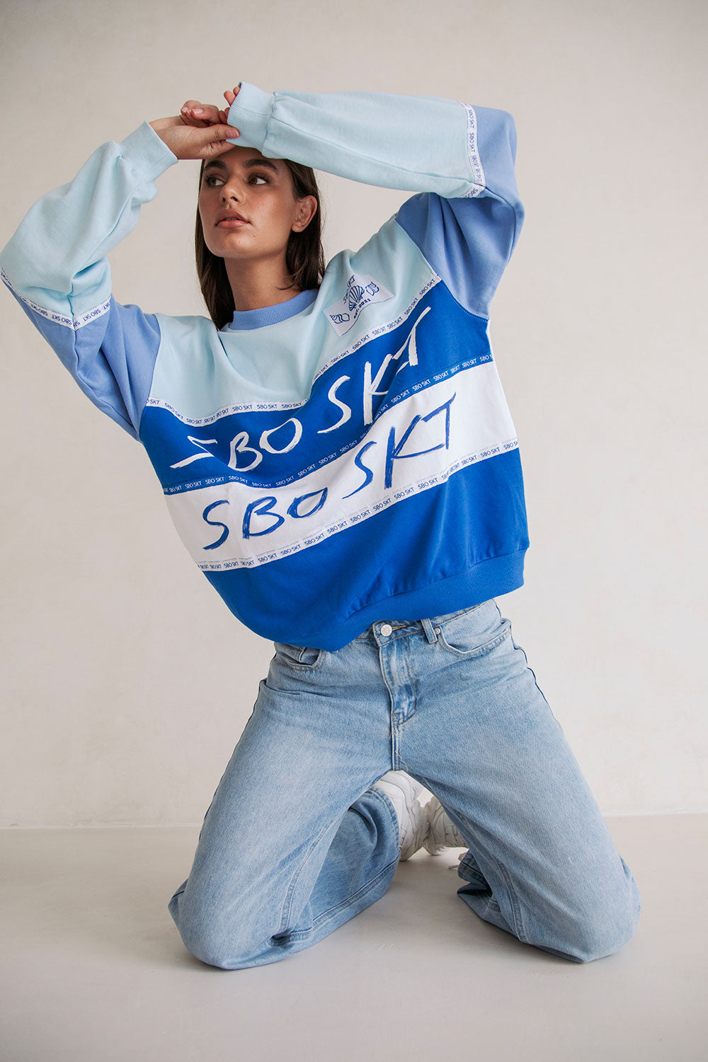 Eclipse Oversized Sweater - Blue, White