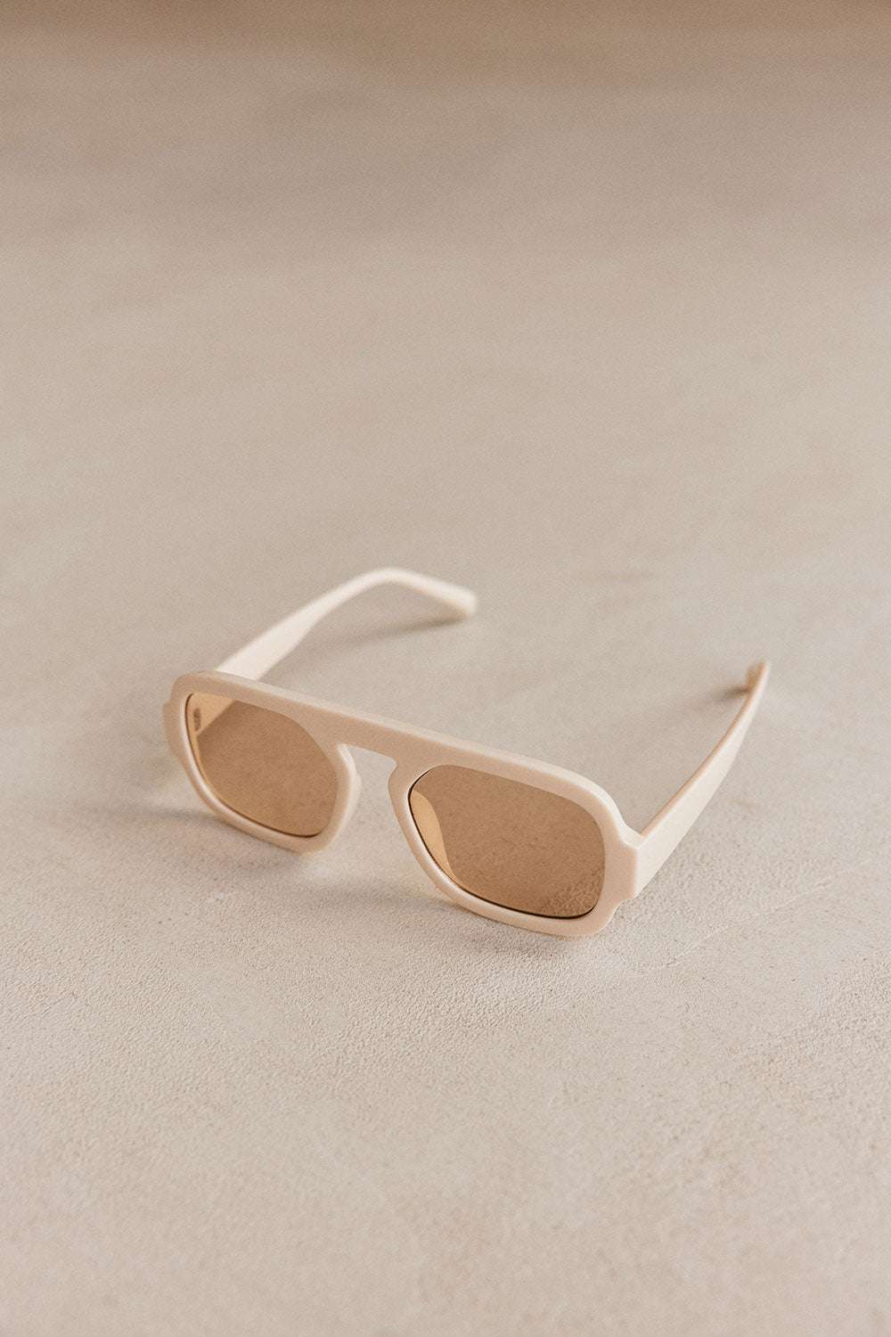 Lorna Sunglasses - Beige