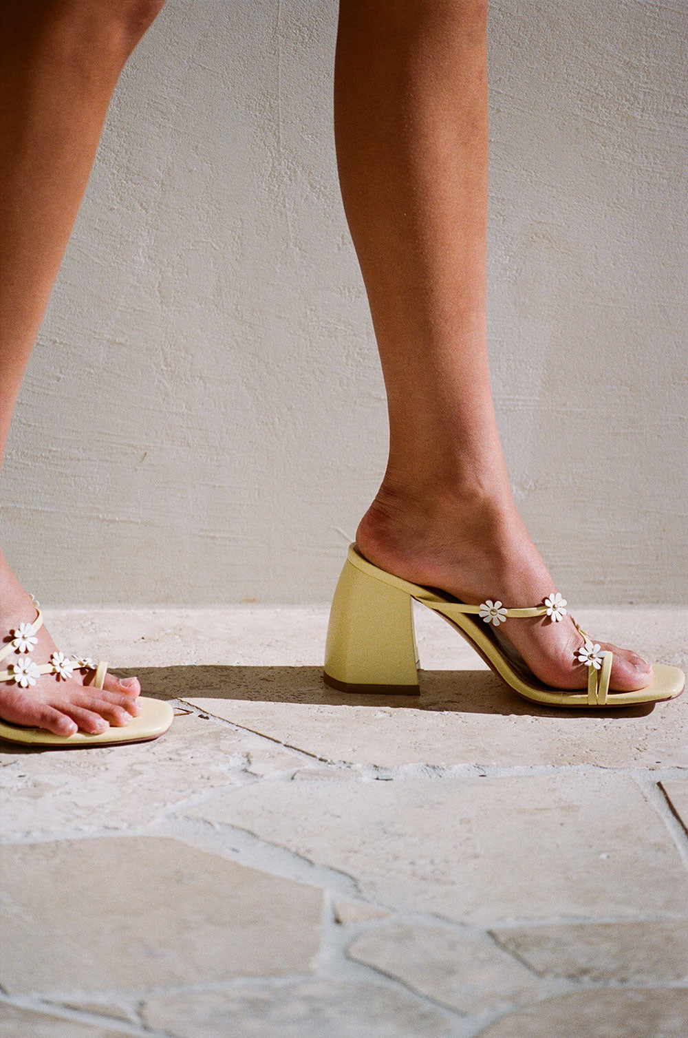 Strappy Daisy Block Mules / Heels - Butter