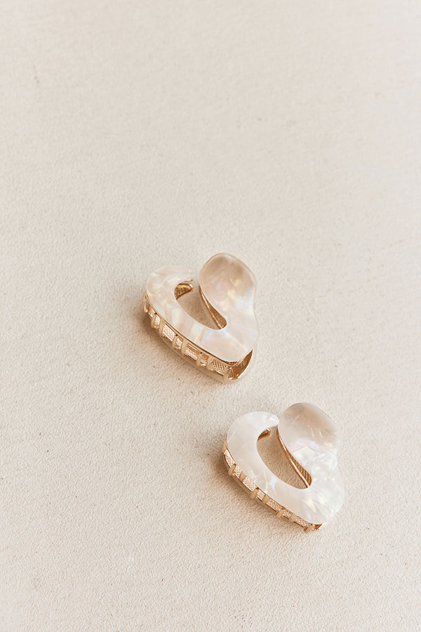 Arlet Claw Clip - White