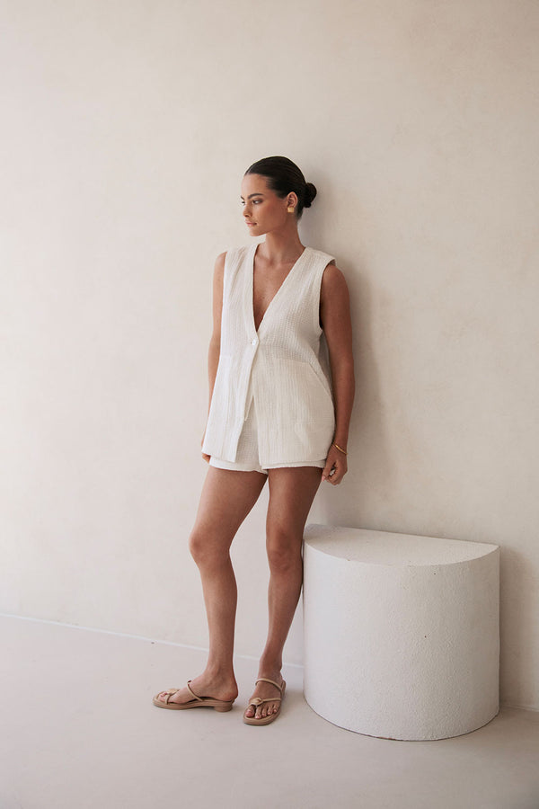 White High Waist Tie Zoriah Shorts