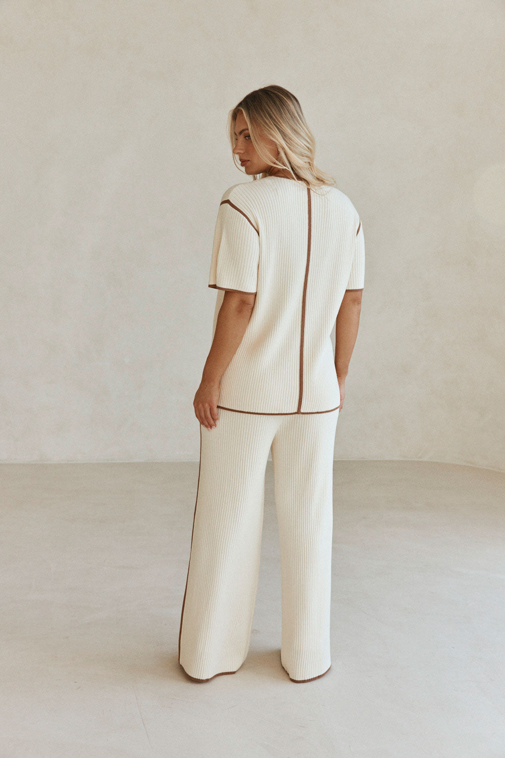 Off White Ribbed Boxy Short Sleeve Cinna Top