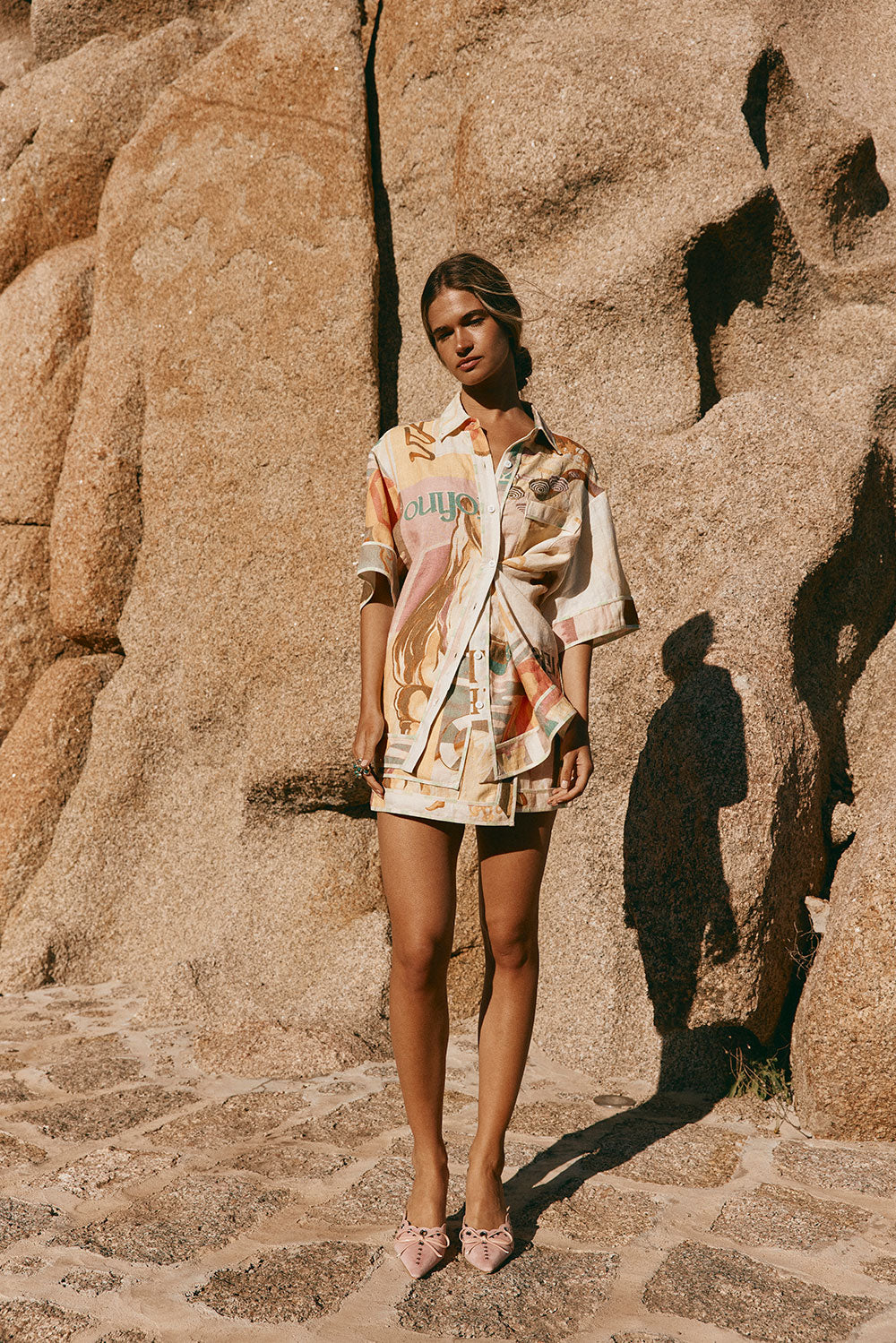 La Dolce Vita Collared Buton Up Top - Fiorire Rosa Orange, Pink