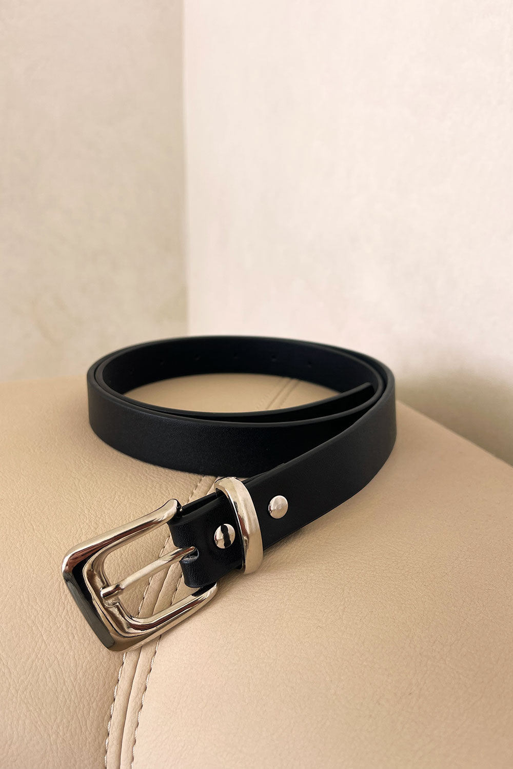 Black Buckle Thin Style Kalani Belt