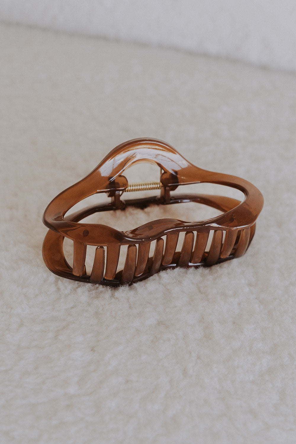 Clear Tea Brown Curvy Savva Claw Clip