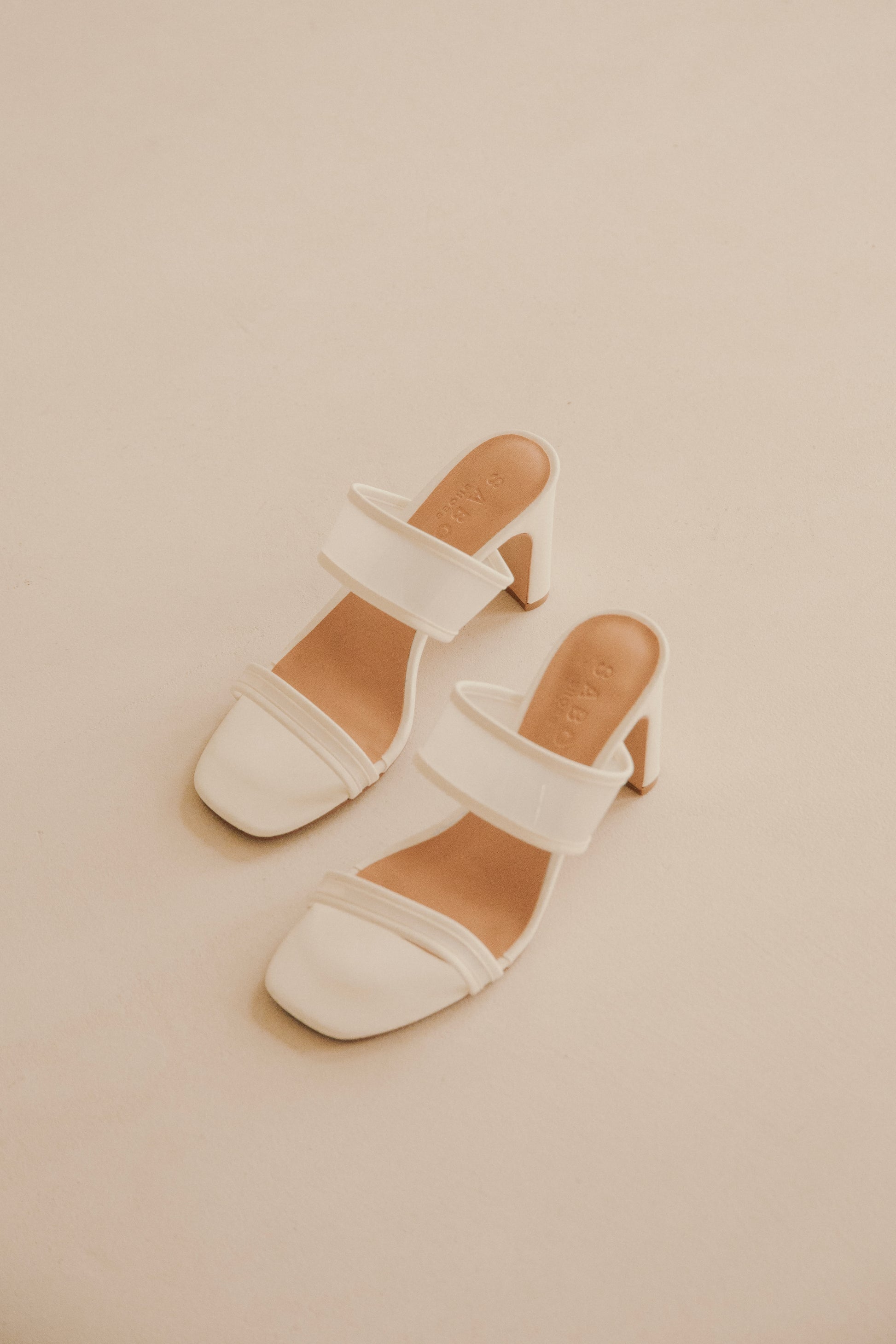 Mariana Block Mules / Heels - White