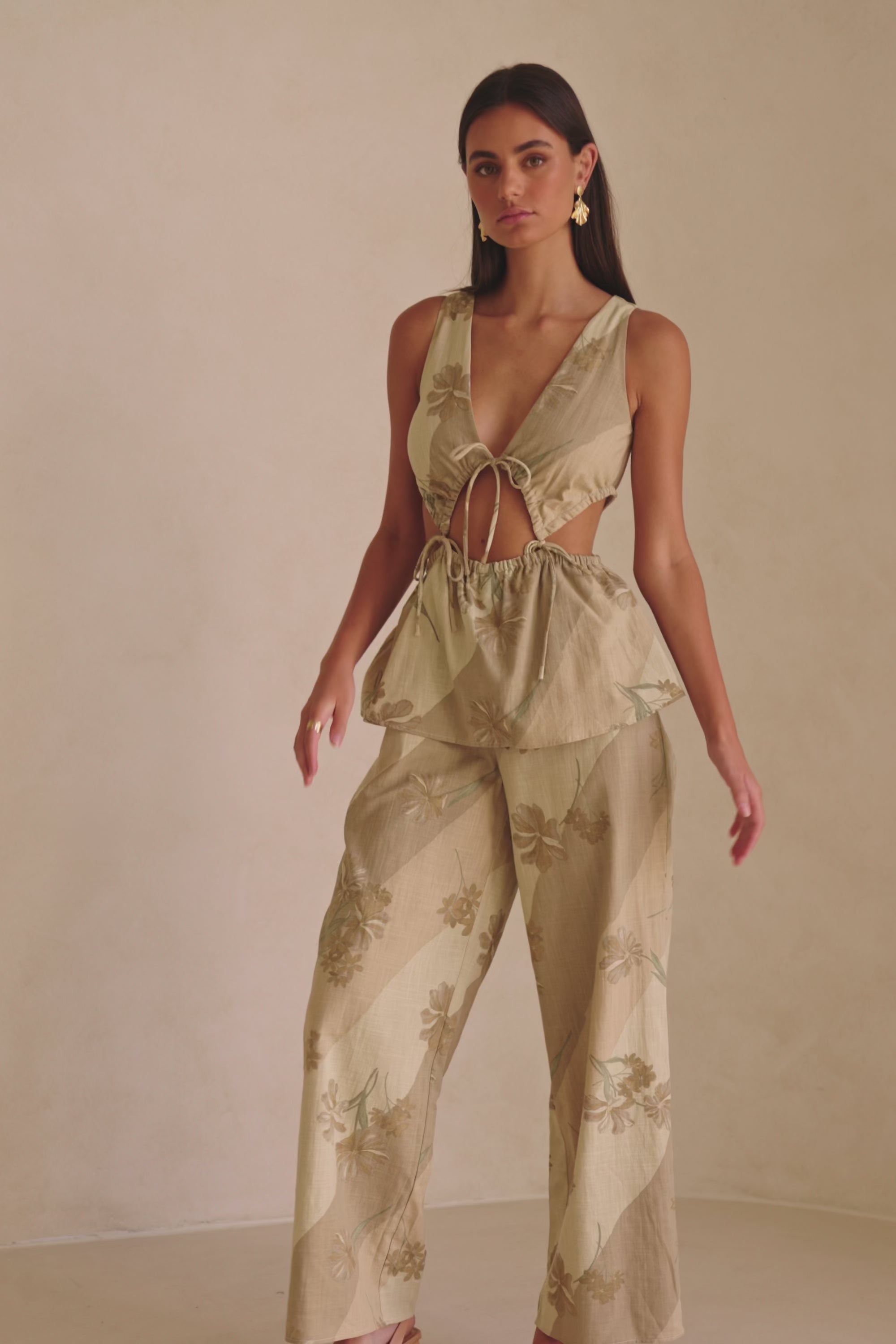  Esmae Tropical Cutout Tie Jumpsuit - Brown, Green Tawny Bloom Print