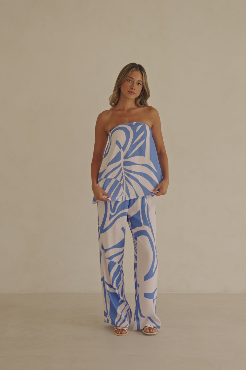 Palm Blue Print Strapless Alma Top