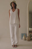 Video, Dita Pants