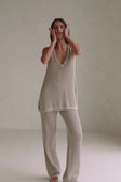 Video, Ailish Pants