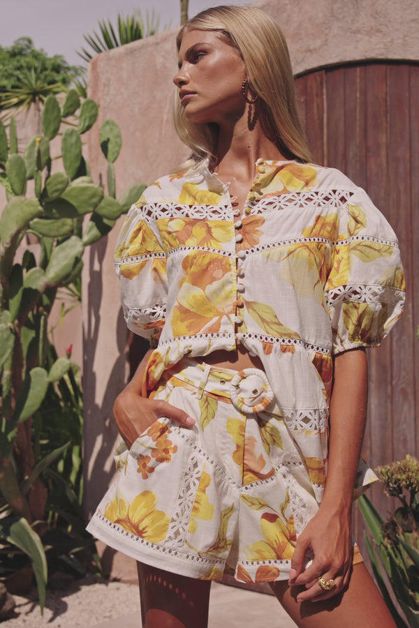 White Agalia Floral Print Belted Jara Shorts