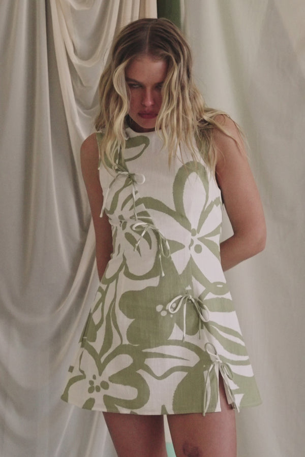 Green Paradisus Floral Print Bow Mini Natsuki Dress