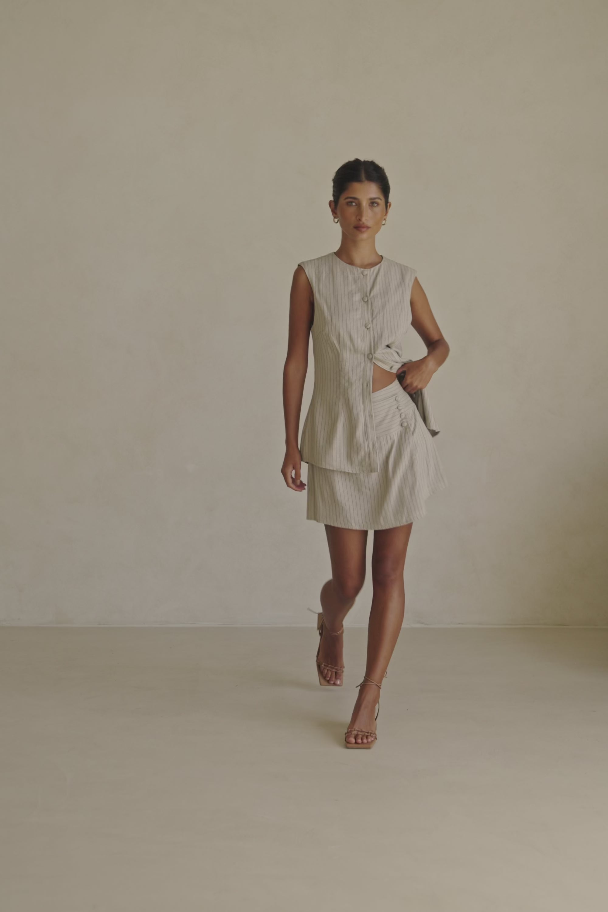 Beige Linen Blend Button Up Longline Zinnie Top