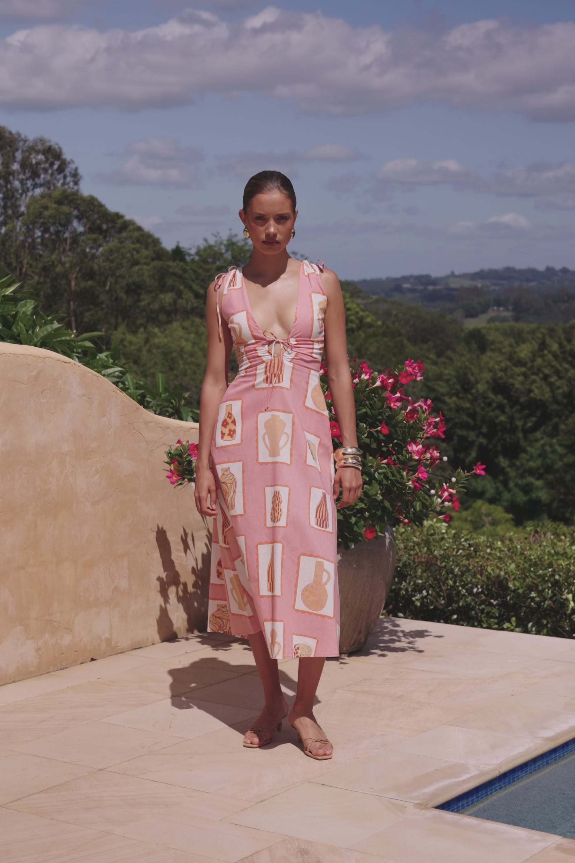 Pink Florero Print V Neck Midi Mira Dress – SABO