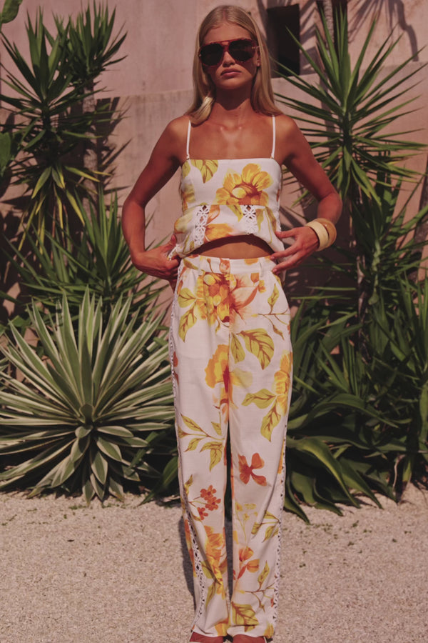 White Agalia Floral Print Wide Leg Lorde Trouser Pants