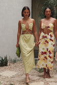 Video, Rue Dress