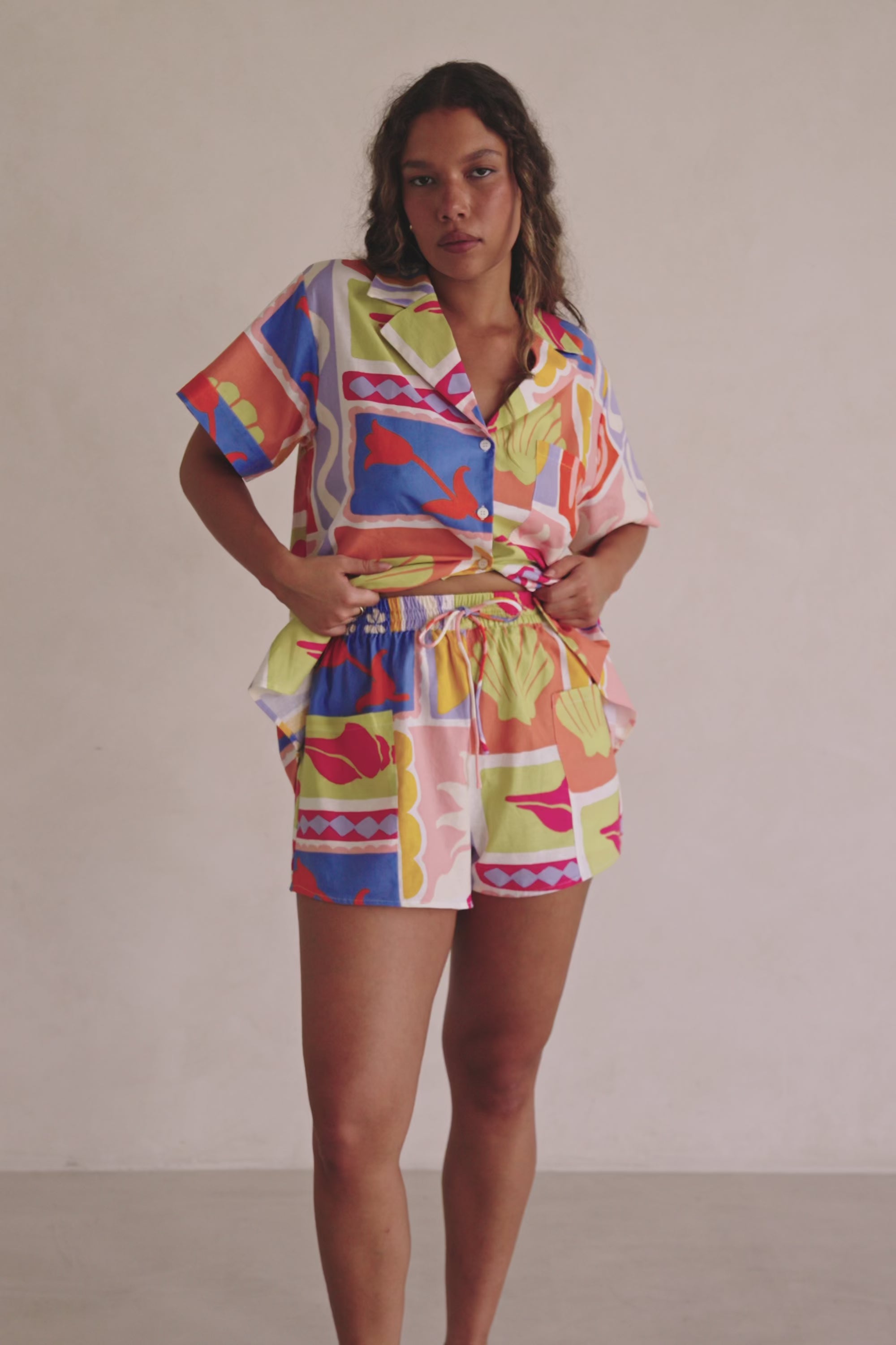 Indra Shorts - Solis Tropical