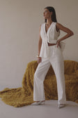 Video, Vespera Pants