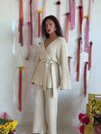 Video, Noble Cardi